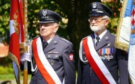 Poczet sztandarowy służb mundurowych.