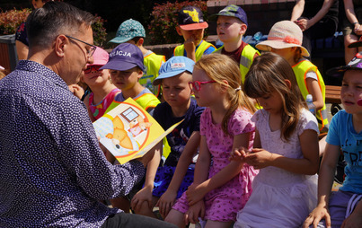 Zdjęcie do Prezydent czyta dzieciom