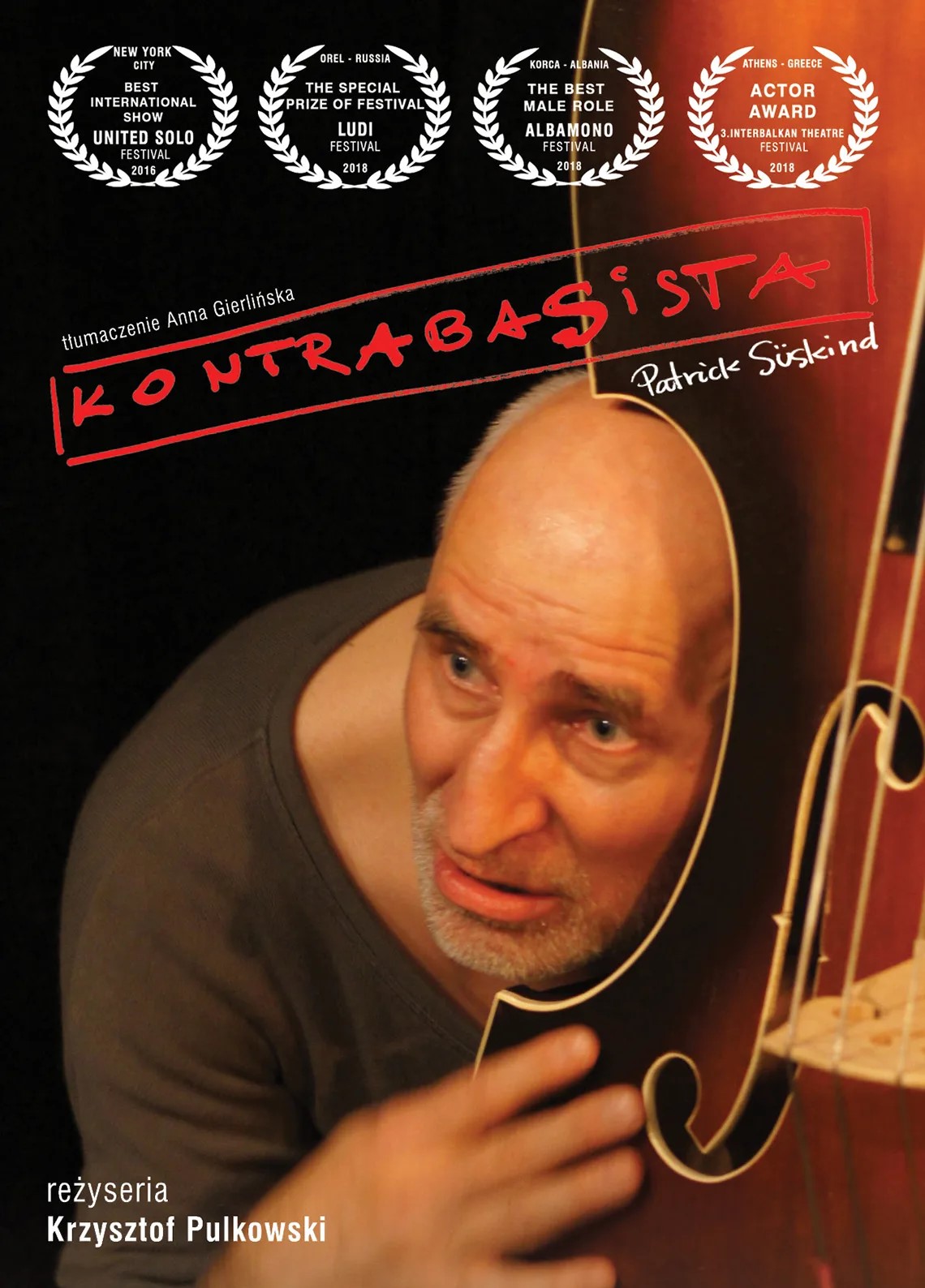 Plakat promujący Spektakl pod tytułem &bdquo;Kontrabasista&rdquo;; Regionalne Centrum Kultury; 10 lutego 2024, godz. 19.00; bilet: 40 zł. Na plakacie widać też zdjęciee bohatera - kontrabasisty - kt&oacute;ry chowa się za instrumentem. 