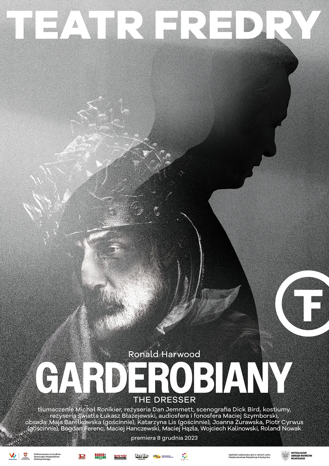 Czarno-biały plakat spektaklu Garderobiany Teatru Fredry.