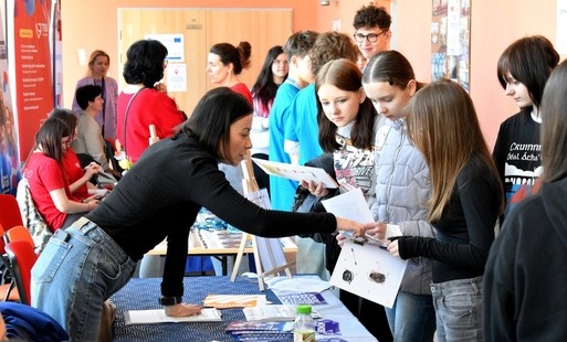Zdjęcie do Akcja Edukacja: III edycja Targ&oacute;w Edukacyjnych 