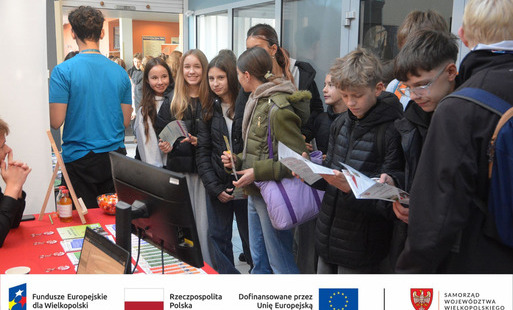 Zdjęcie do Targi Edukacyjne &bdquo;Przystanek Praca&rdquo;. Młodzież poznawała możliwości rozwoju zawodowego